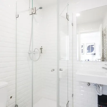 Wine Affair By Misha's Place 6b דירה ליסבון